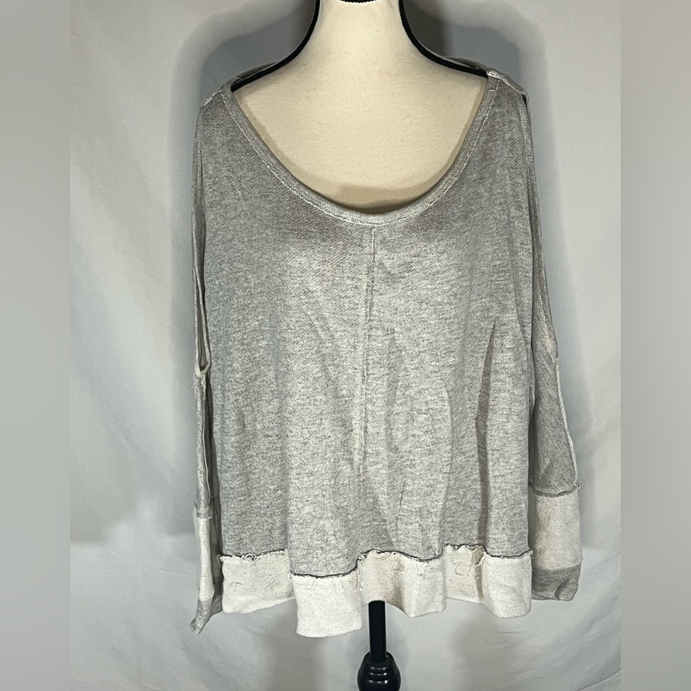 Free People Oversized Cut Out Shoulder Raw Edge Knit Pullover Shirt Small